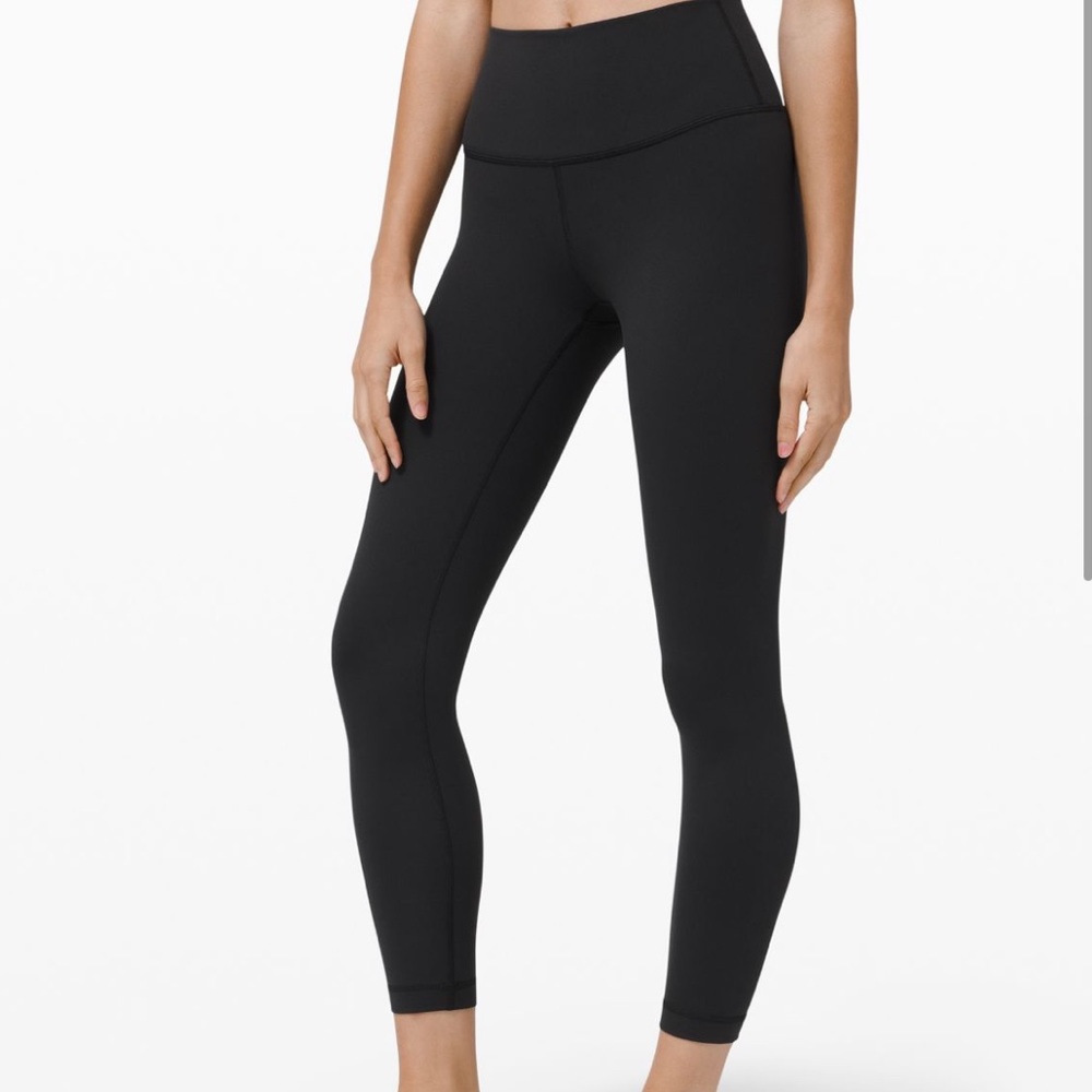 Lululemon Wunder Under HR 25” FLuo Leggings.